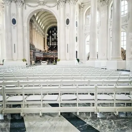 Fredys Paradies In Der Dom Stadt St Blasien سانت بلاسين